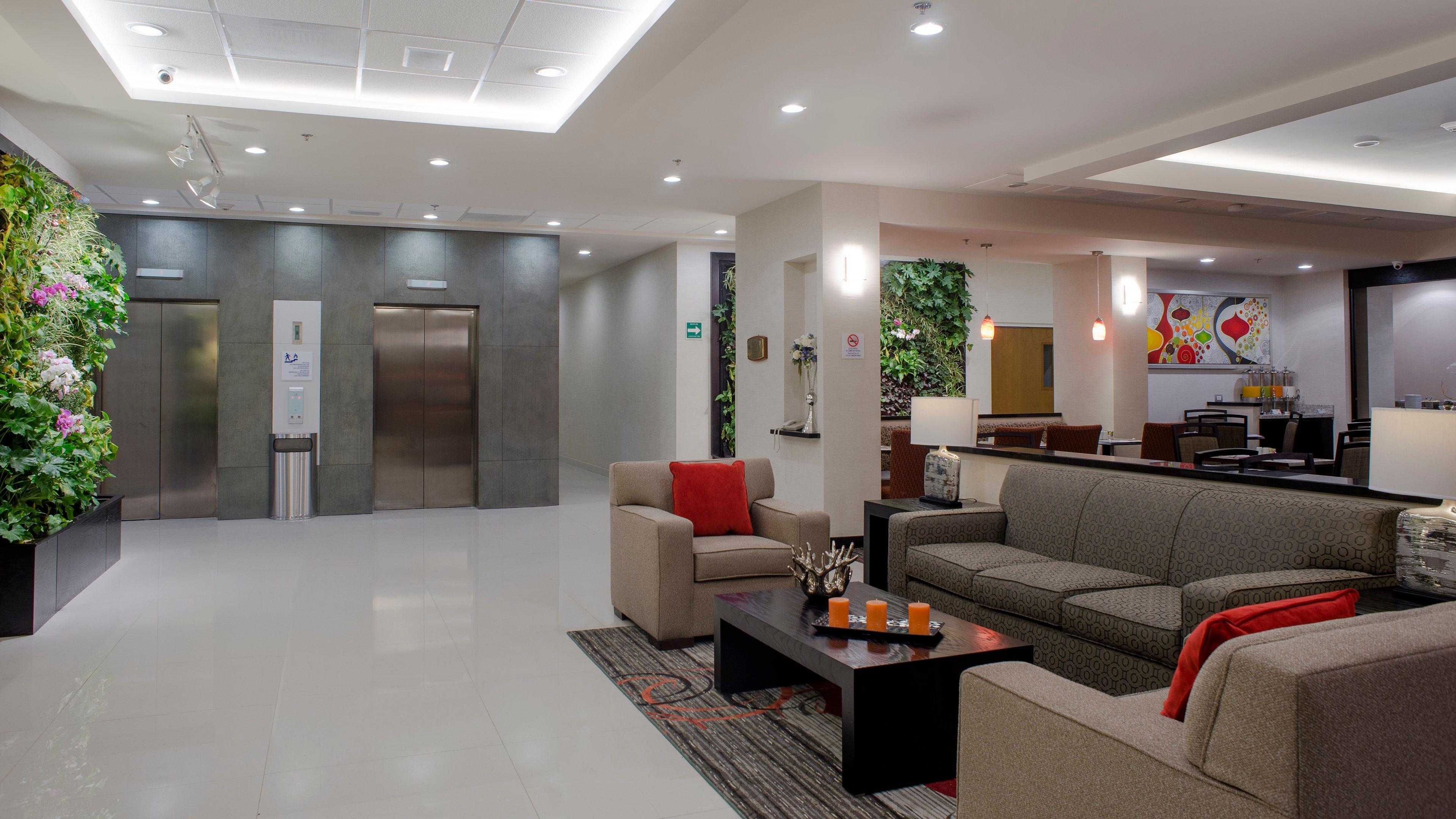 Holiday Inn Express & Suites Chihuahua Juventud By Ihg Exterior photo