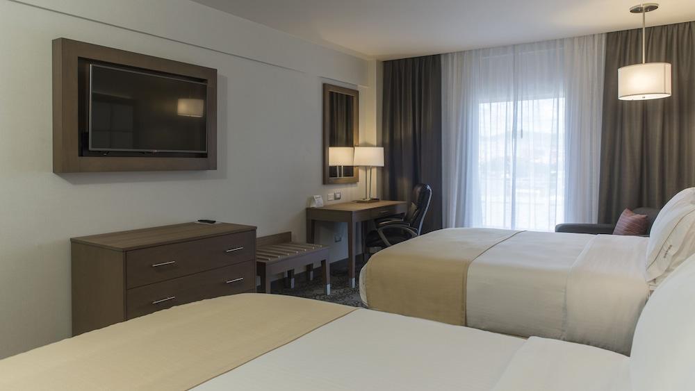 Holiday Inn Express & Suites Chihuahua Juventud By Ihg Exterior photo